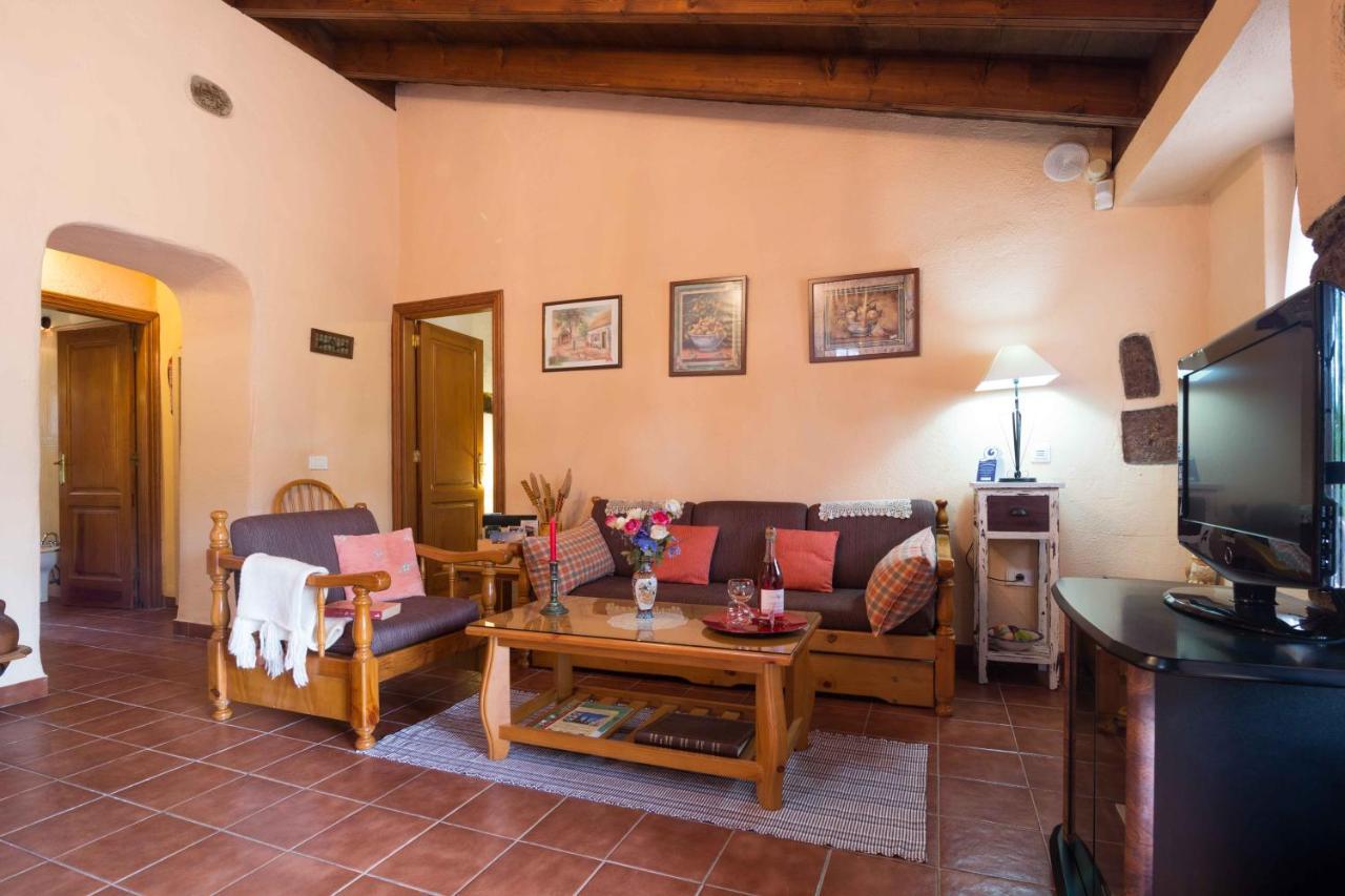 Finca El Picacho Apartments In The Countryside 2 Km From The Beach Tejina Bagian luar foto